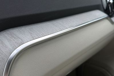 Volvo V60 T6 AWD Plug-In Hybrid Plus Dark