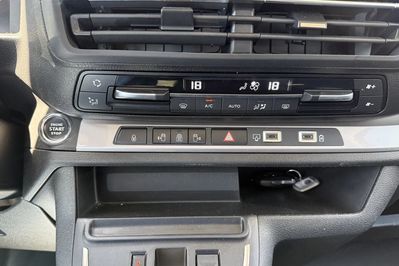 Peugeot Traveller 2.0