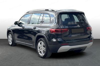 Mercedes GLB 200