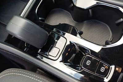 Volvo XC40 B3 Plus Dark aut