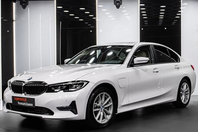 BMW Seria 3 330e