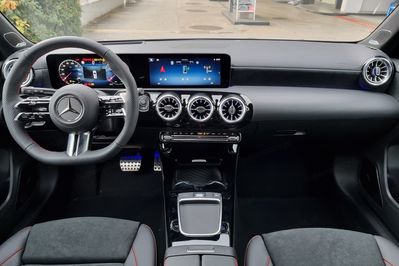 Mercedes Klasa A 200 AMG Line