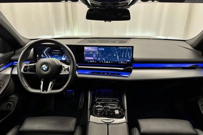 BMW Seria 5 520i mHEV M Sport  aut