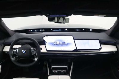 BMW Seria 7 740 xDrive M Sport