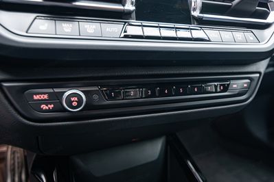 BMW Seria 2 216d M Sport aut