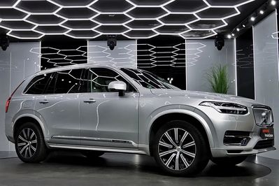 Volvo XC90 T8 AWD Plug-In Hybrid Inscription 7os aut