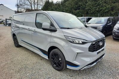 Ford Transit Custom 320 L2H1 Sport A8