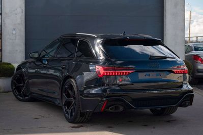 Audi A6 RS6 TFSI quattro Performance Avant