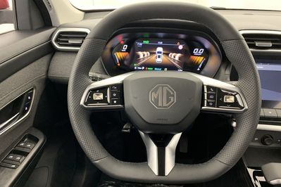 MG ZS Excite 1.5 Hybrid+ AT