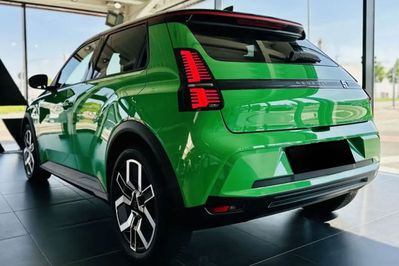 Renault 5 Comfort Range Techno