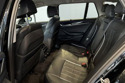 BMW Seria 5 Touring 530i xDrive Sport Line