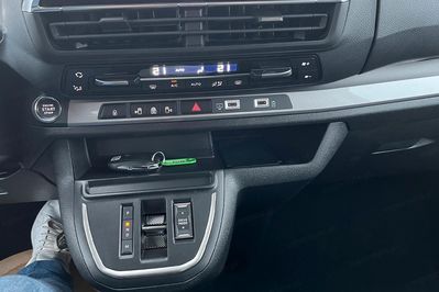 Opel Zafira Life Extra Long L2H1 Business VIP AT8