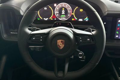 Porsche Cayenne S E-Hybrid Black Edition