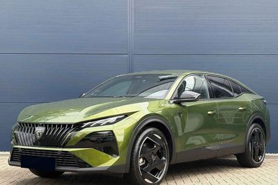 Peugeot 408 GT Exclusive e-DCS7 1.6 Plug-in Hybrid