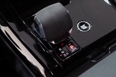 Land Rover Range Rover Sport P550e Autobiography