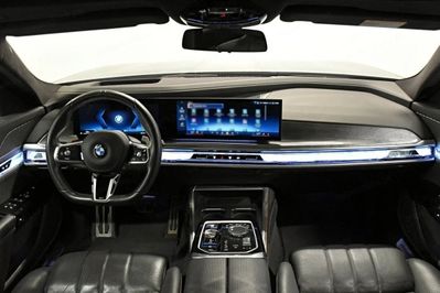 BMW Seria 7 740d xDrive M Sport