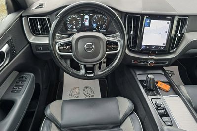 Volvo XC60 B5 B AWD R-Design aut