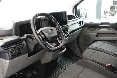 Ford Transit Custom 320 L2H1 Trend AT8