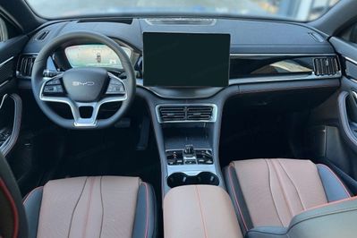 BYD Seal U DM-i  Design AWD