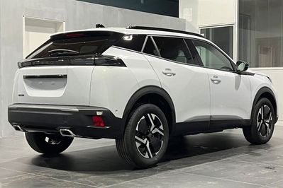 Peugeot 2008 Allure EAT8 1.2 PureTech