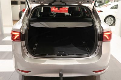 Toyota Avensis 2.0 D-4D Premium