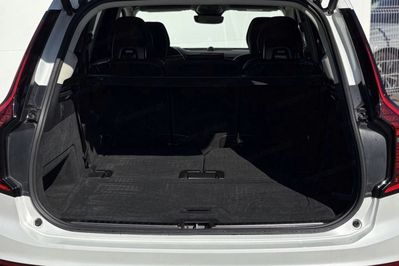 Volvo XC90 T8 AWD Plug-In Hybrid Ultra Dark 7os