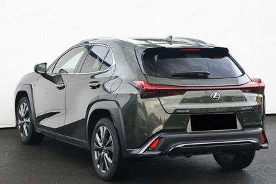 Lexus UX 300h F Sport Design Hybrid Dynamic Force