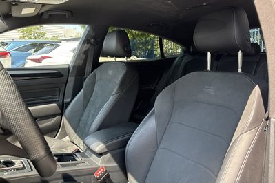 Volkswagen Arteon R-Line  2.0 TDI DSG