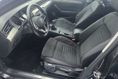 Volkswagen Passat 1.5 TSI EVO Elegance