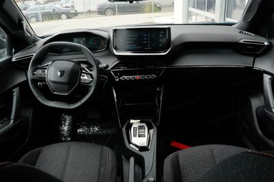 Peugeot 2008 Edition e-DCS6 PureTech mHEV