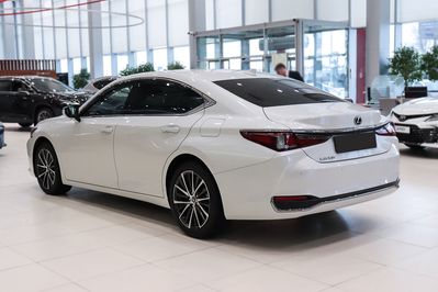 Lexus ES 300h Business Edition 2.5 E-CVT