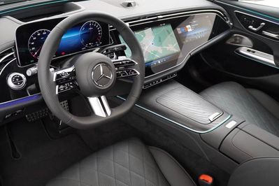 Mercedes Klasa E 300 e AMG Estate