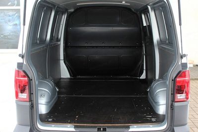 Volkswagen Transporter L2H1