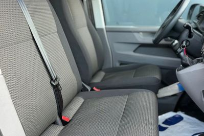 Volkswagen Transporter 2.0 TDI L2H1