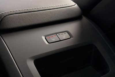 Volvo XC60 T8 Plug-In Hybrid AWD Ultra Black Edition