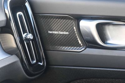 Volvo XC40 B3 Plus Dark