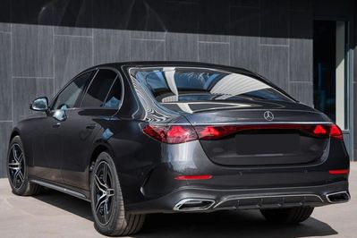 Mercedes Klasa E 200 4-Matic AMG
