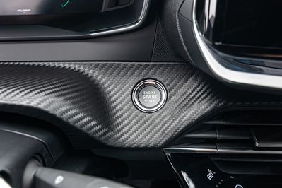 Peugeot 2008 Allure e-DCS 1.2 mHEV