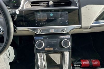 Jaguar I-Pace EV400 AWD HSE