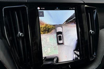 Volvo XC60 T6 Plug-In Hybrid AWD Ultra Dark