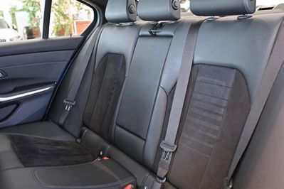 BMW Seria 3 330i xDrive M Sport aut