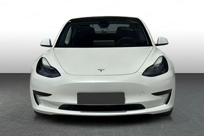 Tesla Model 3 RWD