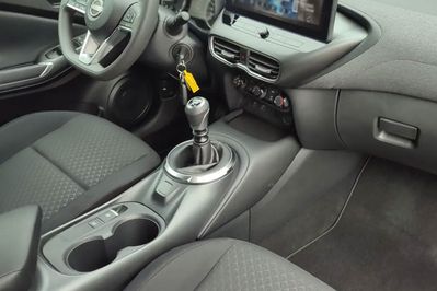 Nissan Juke Acenta 1.0 DIG-T  MT 2WD