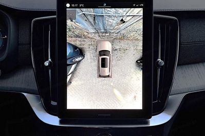 Volvo XC90 T8 AWD Plug-In Hybrid Ultra Dark 7os