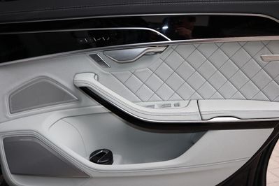 Audi A8 L 60 TFSI e quattro