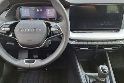 Skoda Octavia Drive Essence 1.5 TSI