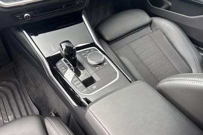 BMW Seria 3 318i Advantage