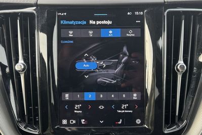 Volvo XC60 T6 Plug-In Hybrid AWD Ultra Dark aut