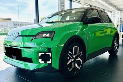 Renault 5 Comfort Range Techno