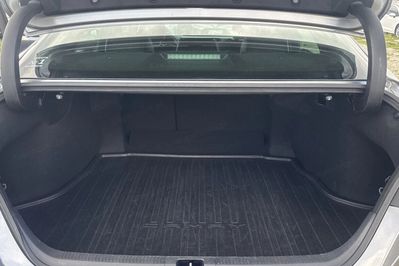 Toyota Camry 2.5 Hybrid Dynamic Force Prestige e-CVT
